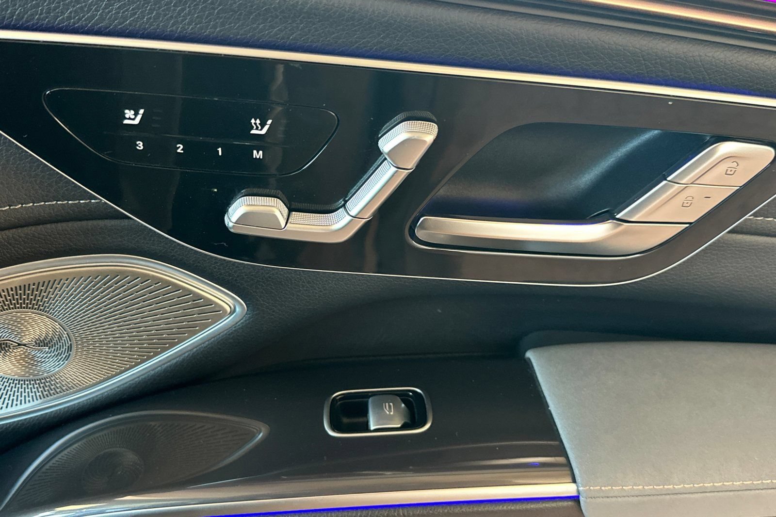 Certified 2023 Mercedes-Benz EQS 450+ 4MATIC SUV image 25
