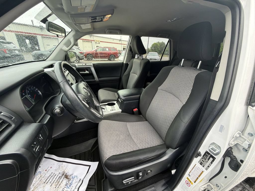 Used 2019 Toyota 4Runner SR5 AWD/4WD image 11