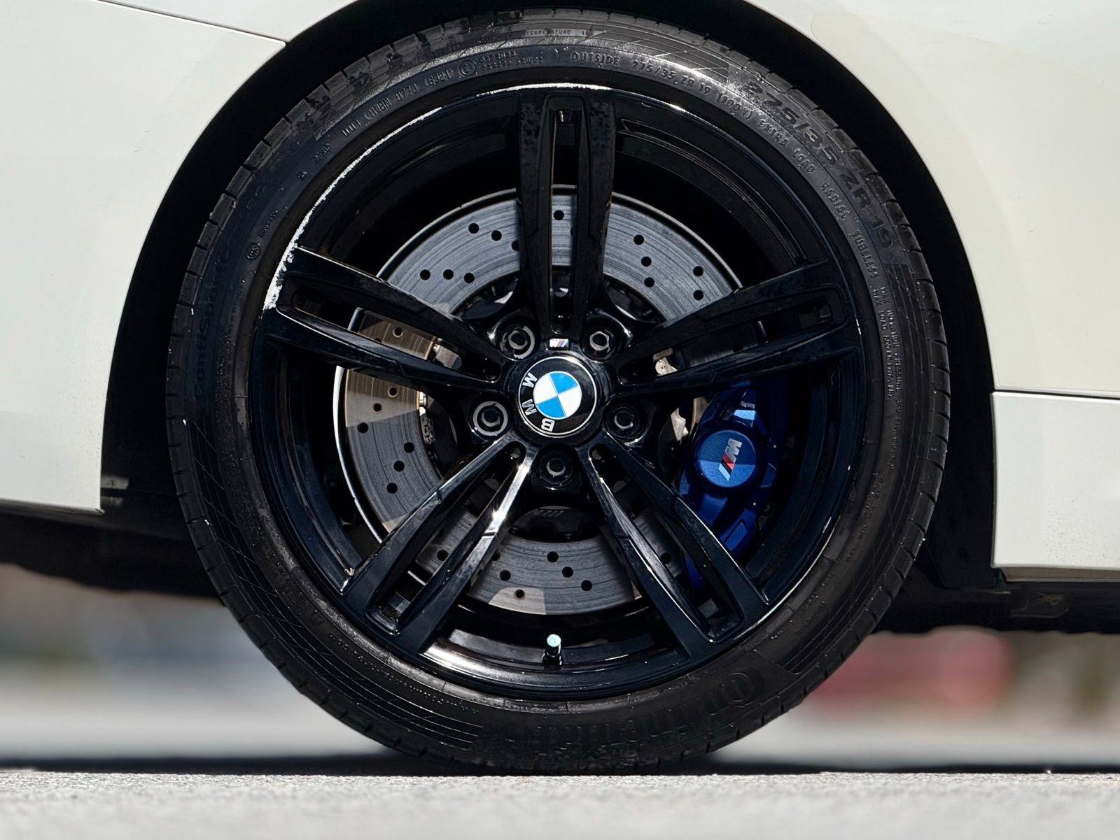 Used 2019 BMW M4 Convertible image 19