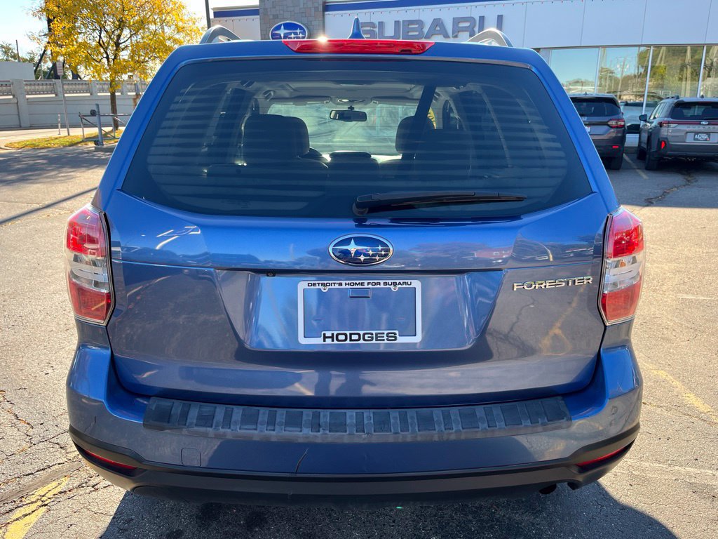 Used 2016 Subaru Forester 2.5i Premium w/ All-Weather Package AWD/4WD image 4