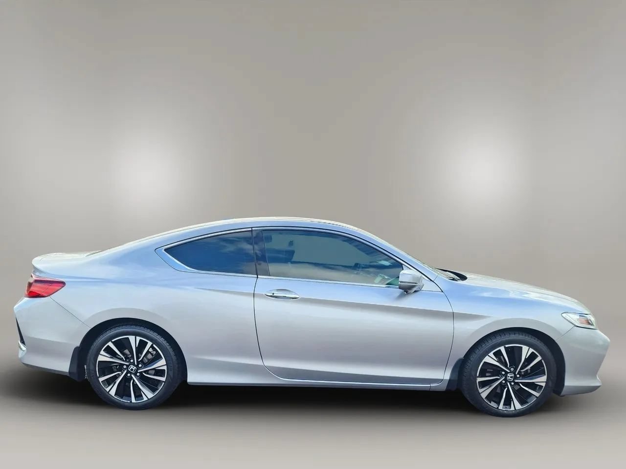 Used 2016 Honda Accord EX-L image 4