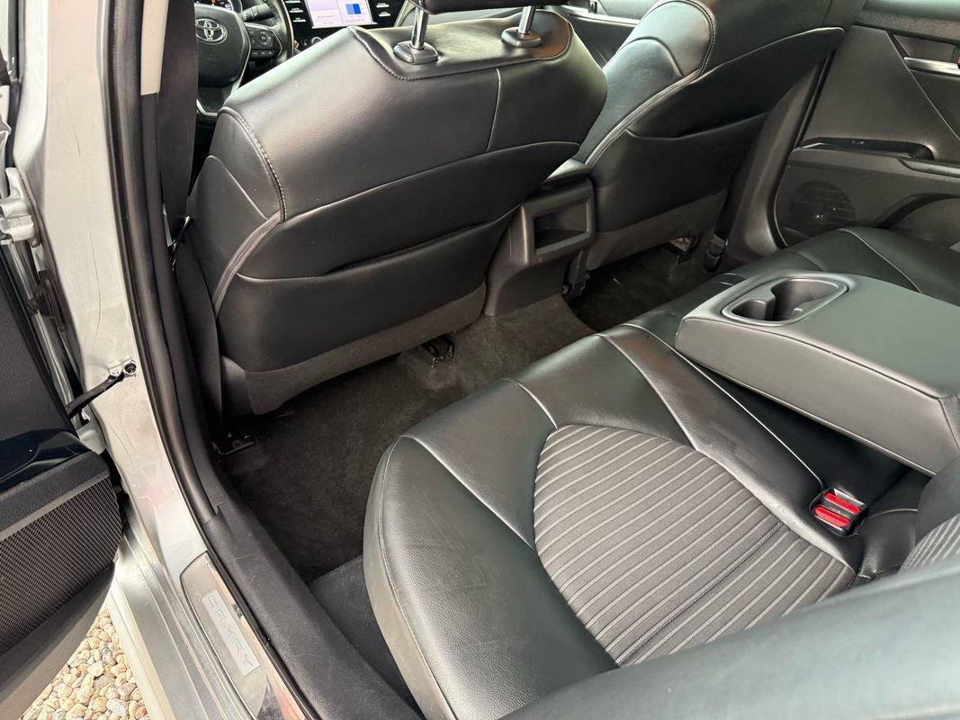 Used 2020 Toyota Camry SE FWD image 26