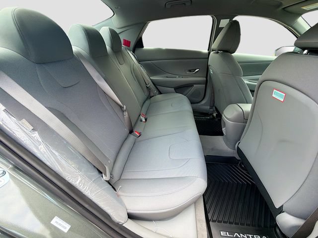 New 2026 Hyundai Elantra SE FWD image 26