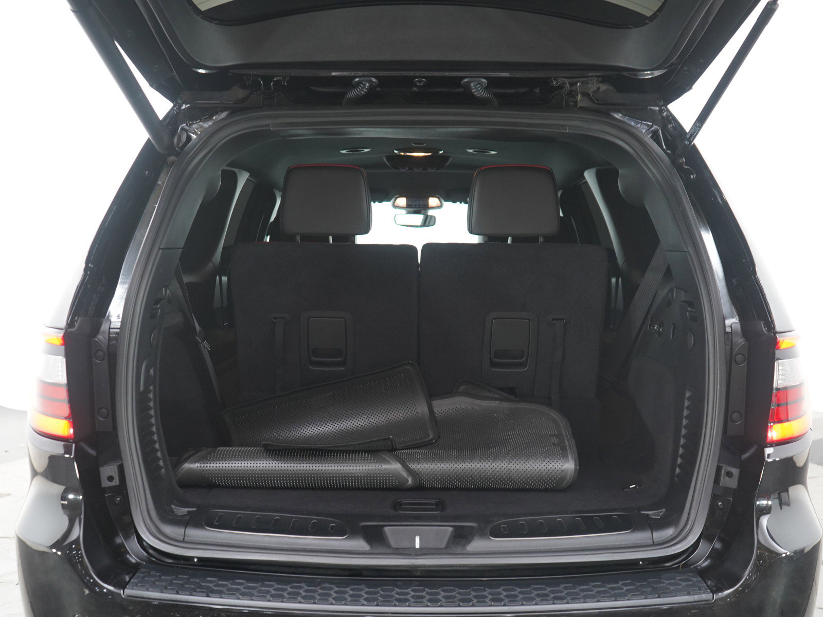 Used 2021 Dodge Durango R/T w/ Tow 'N Go Group image 16