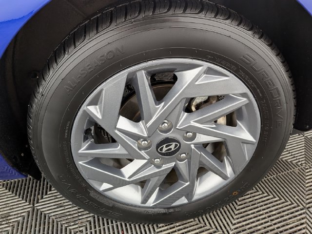 Used 2024 Hyundai Elantra SEL FWD image 40