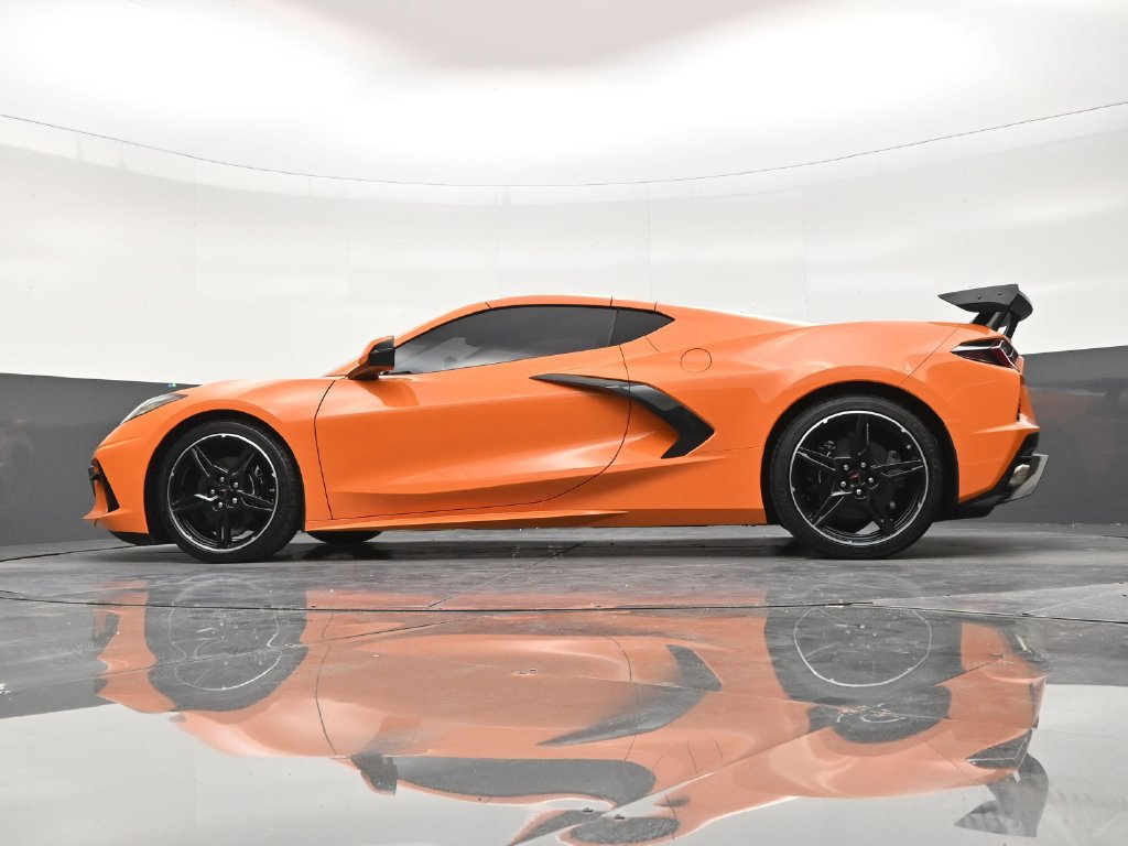 Used 2022 Chevrolet Corvette Stingray Coupe w/ 1LT RWD image 21
