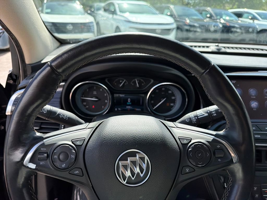 Used 2017 Buick Envision Essence FWD image 18