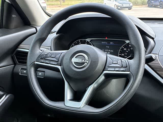 Used 2023 Nissan Altima 2.5 SV FWD image 23