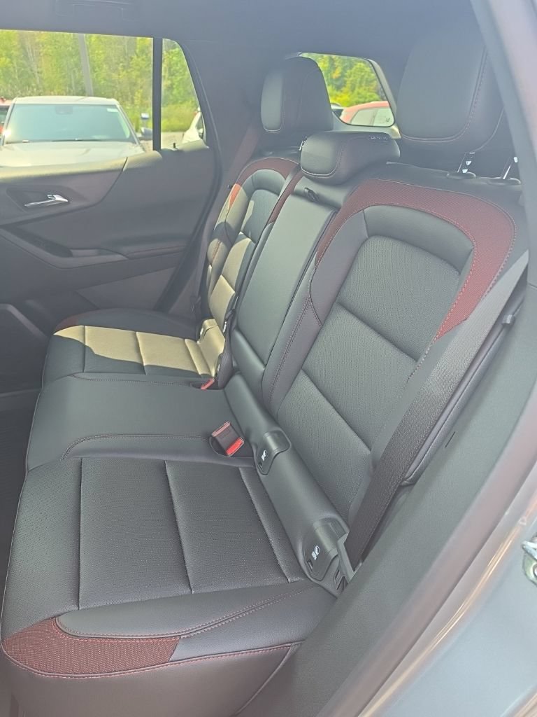 New 2027 Chevrolet Equinox RS w/ Safety and Technology Package FWD image 10