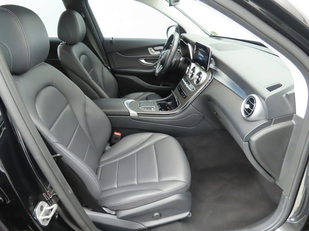 Certified 2021 Mercedes-Benz GLC 300 image 20