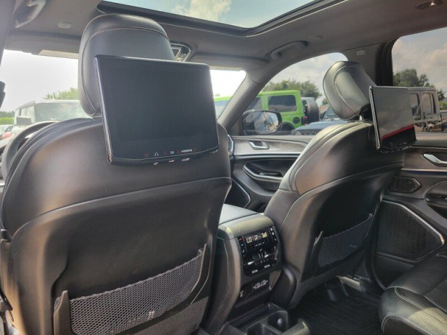 Used 2023 Jeep Grand Cherokee L Overland w/ Rear Seat Video Group I AWD/4WD image 26