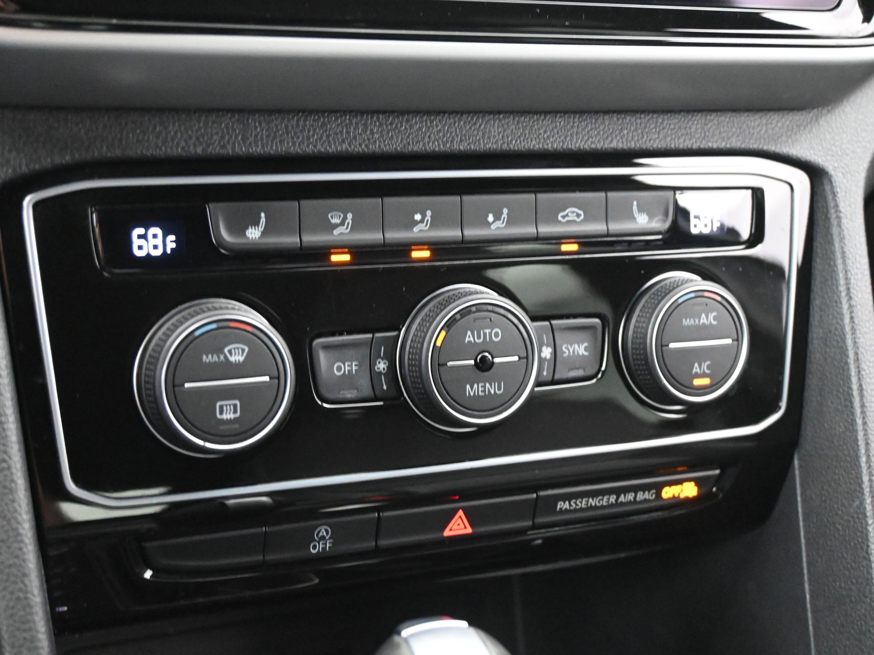 Used 2023 Volkswagen Atlas Cross Sport SE image 15