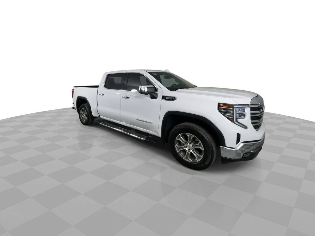 Used 2025 GMC Sierra 1500 SLT image 2