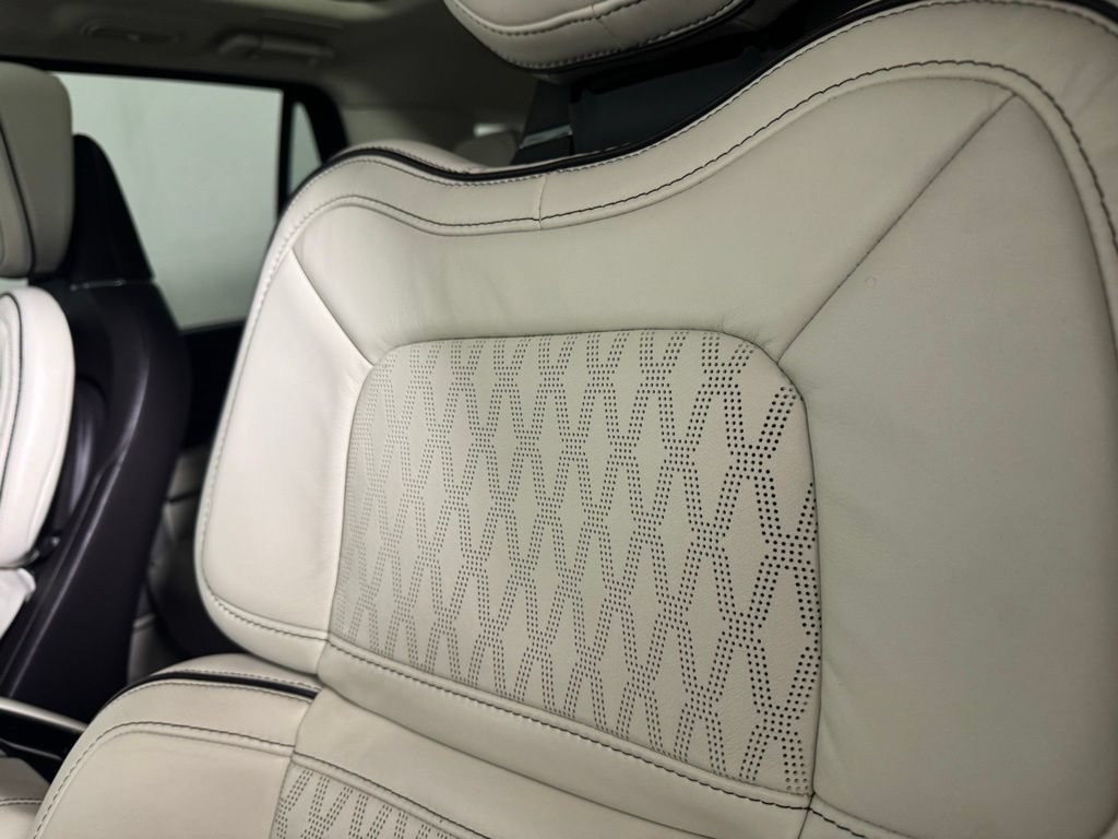 Certified 2023 Lincoln Navigator Black Label AWD/4WD image 41