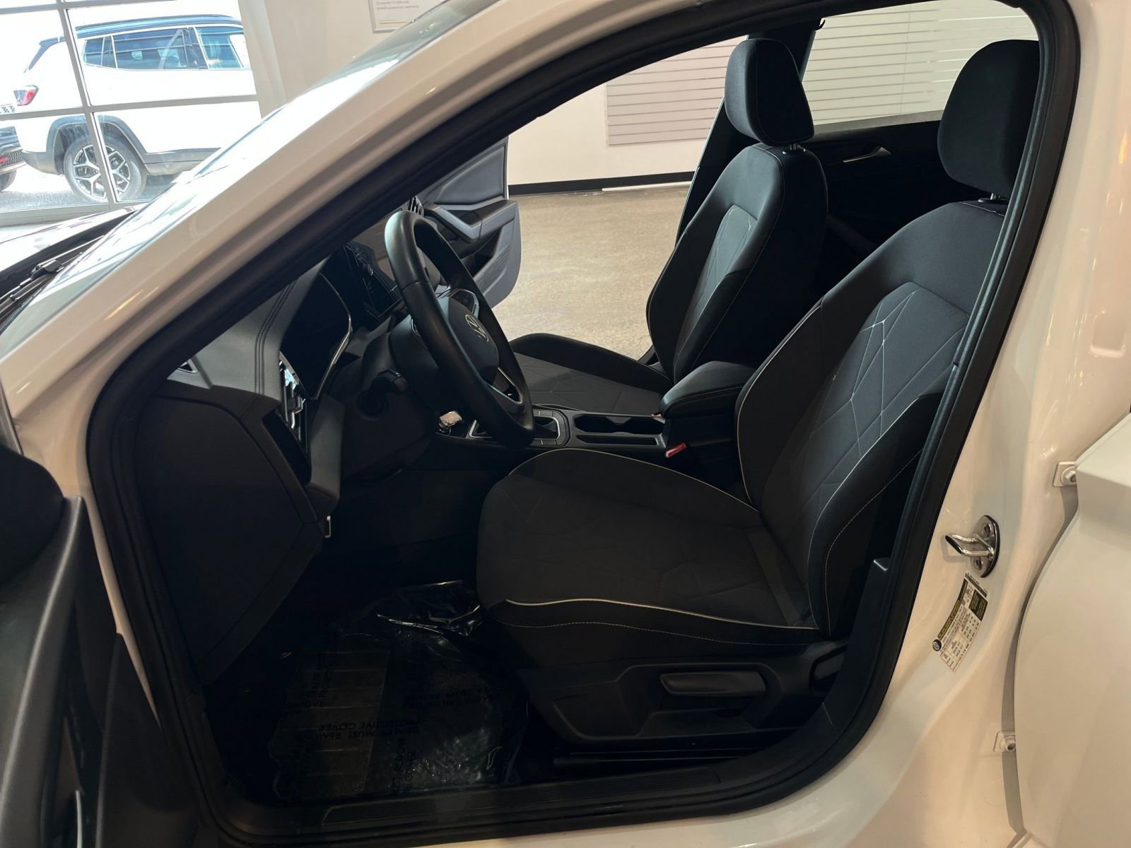 Used 2025 Volkswagen Jetta Sport image 25