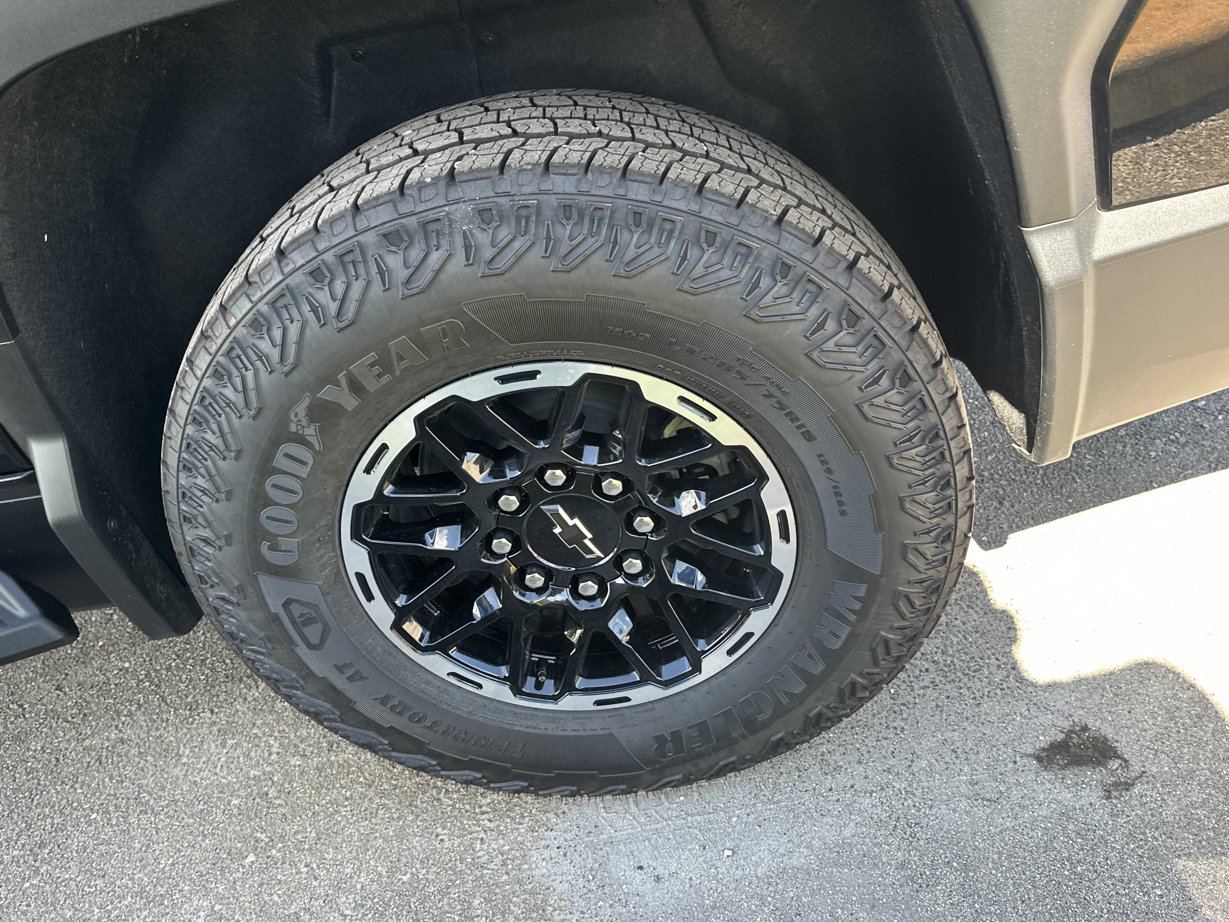 New 2026 Chevrolet Silverado EV Trail Boss w/ Premium Package image 11