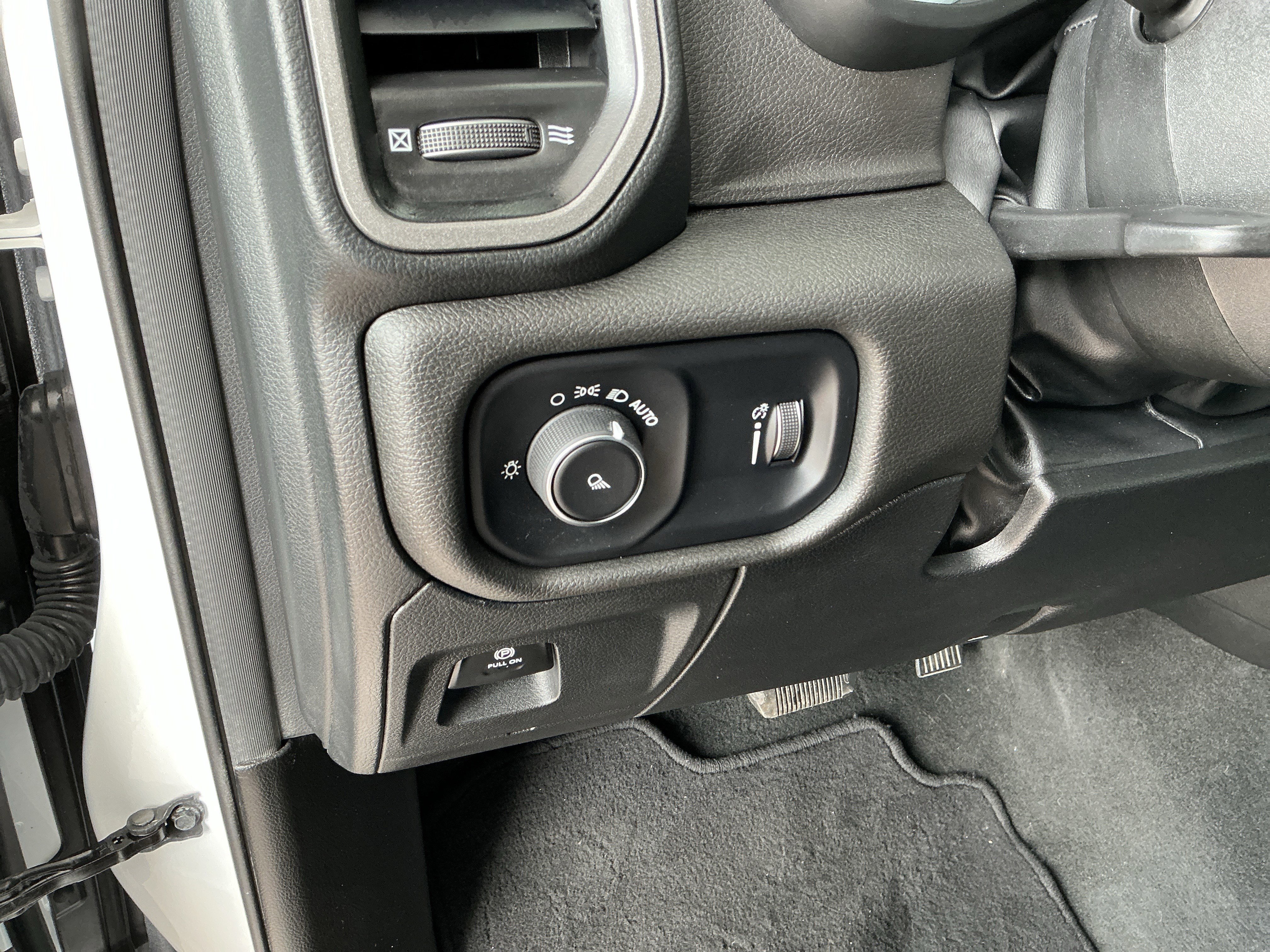 Used 2024 RAM 1500 Tradesman w/ Trailer Tow Group image 26