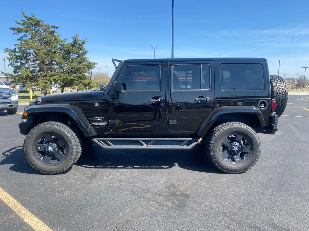 Used 2017 Jeep Wrangler Unlimited Sahara w/ Connectivity Group image 6