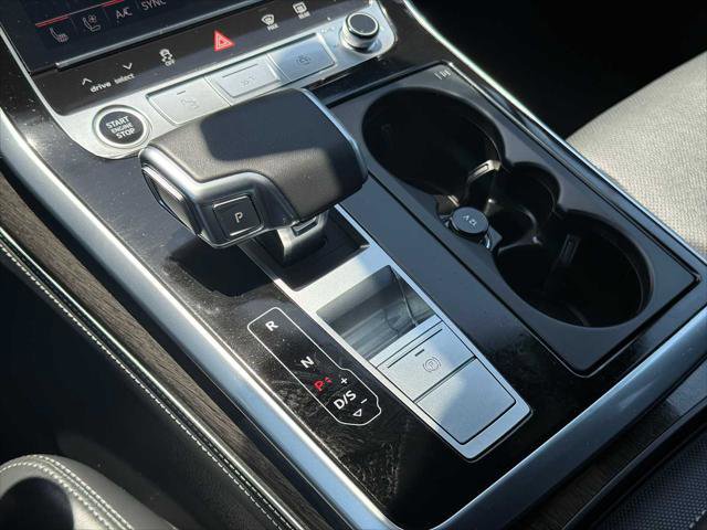 New 2025 Audi Q7 3.0T Prestige image 25