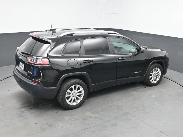 Used 2020 Jeep Cherokee Latitude FWD image 34