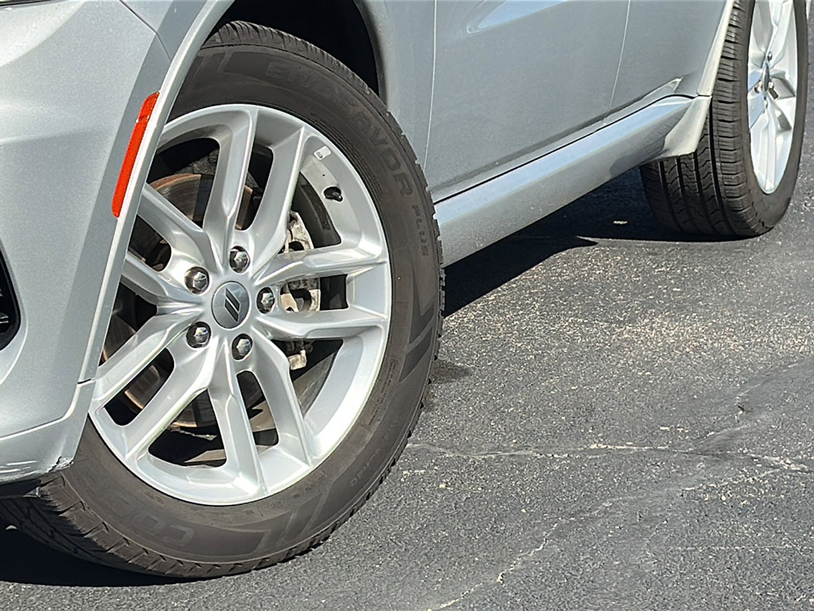 Used 2023 Dodge Durango GT image 3