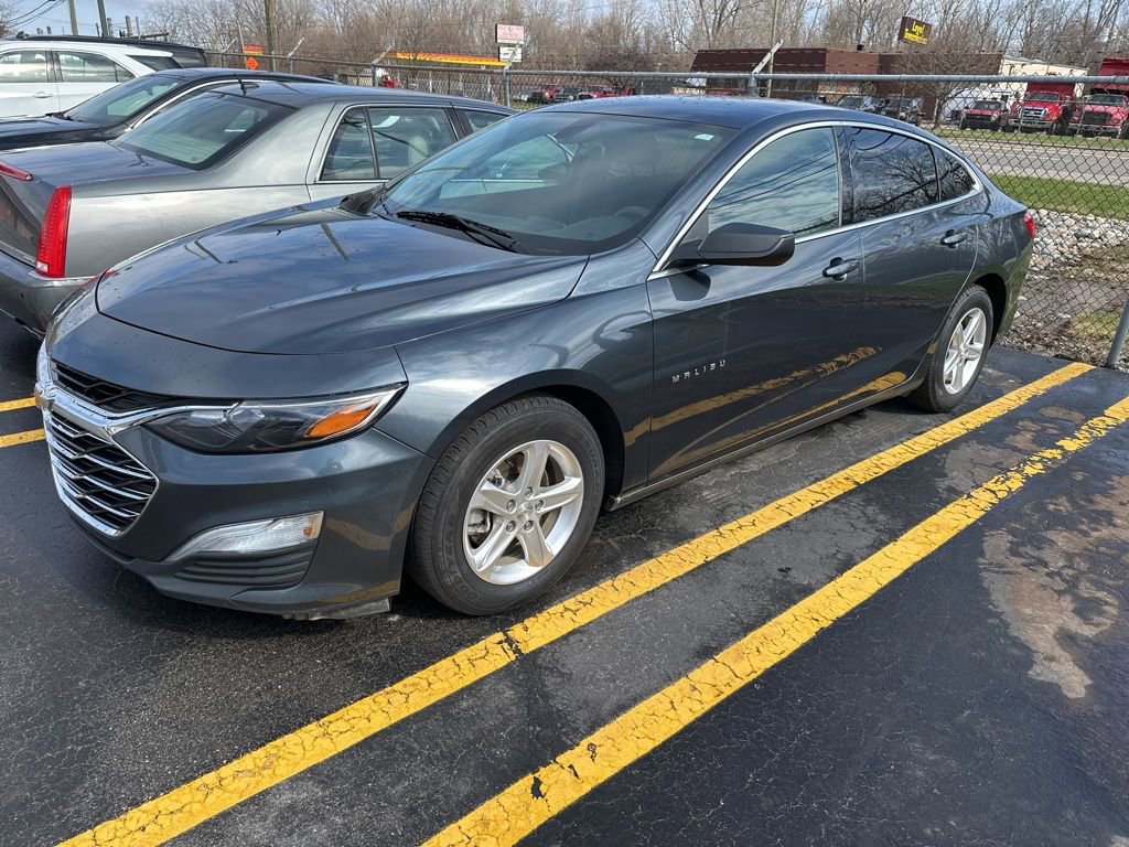 Used 2021 Chevrolet Malibu LS image 1