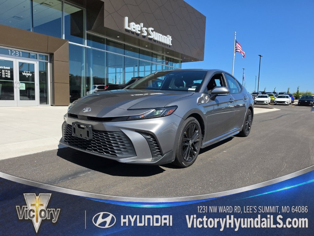 Used 2025 Toyota Camry SE