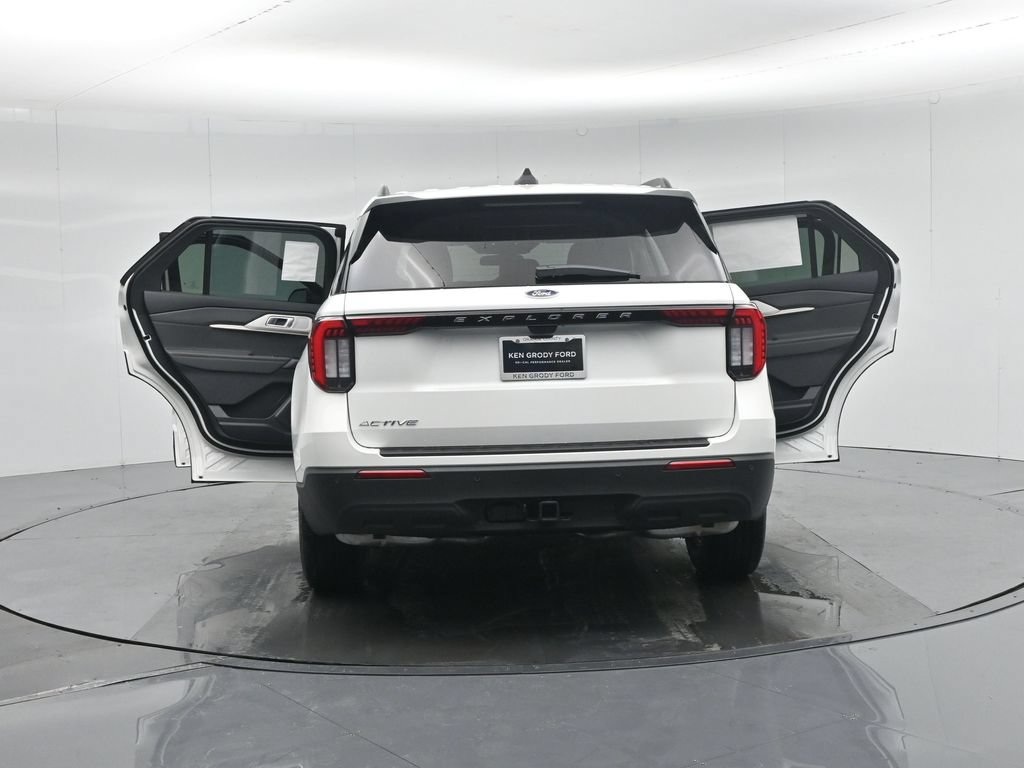 New 2026 Ford Explorer Active RWD image 31