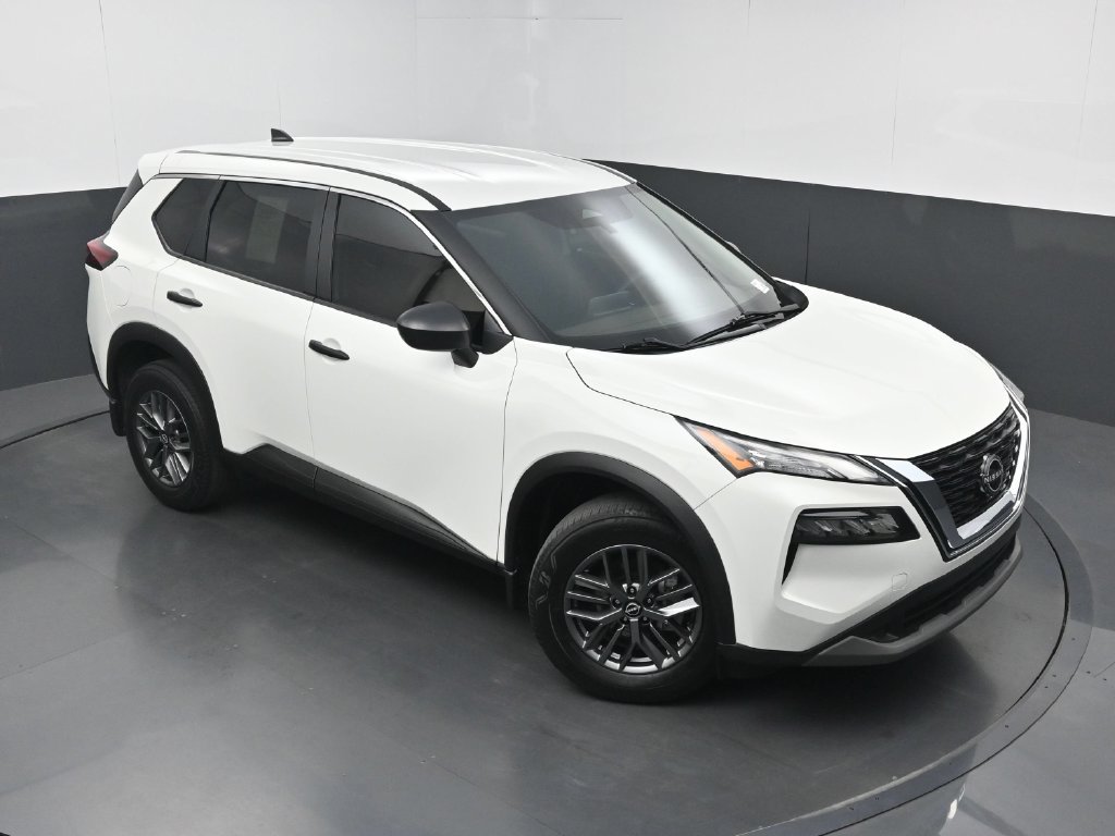 Used 2023 Nissan Rogue S FWD image 28