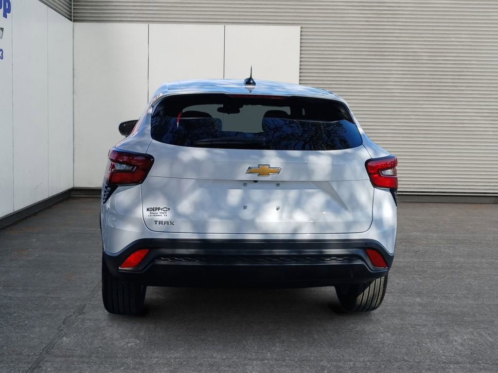 New 2026 Chevrolet Trax LS w/ LS Convenience Package image 4