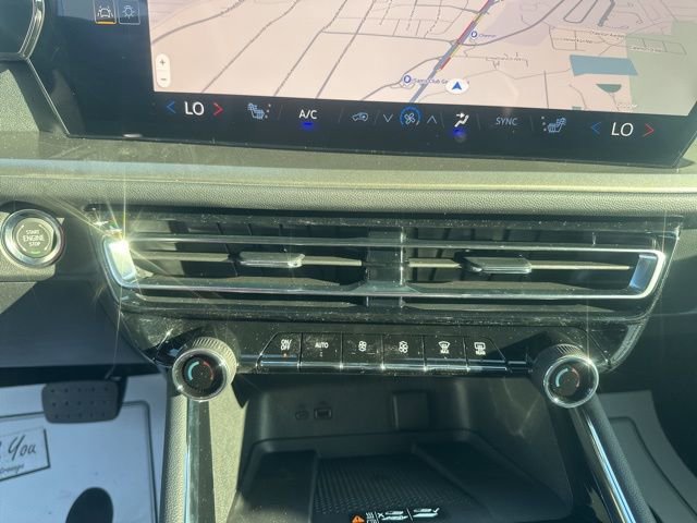 New 2026 Chevrolet Traverse LT w/ Driver Confidence Package FWD image 25