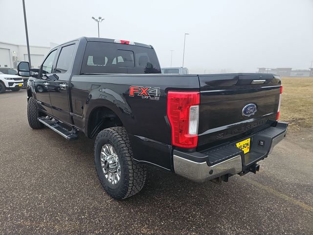 Used 2019 Ford F350 Lariat w/ Chrome Package image 3
