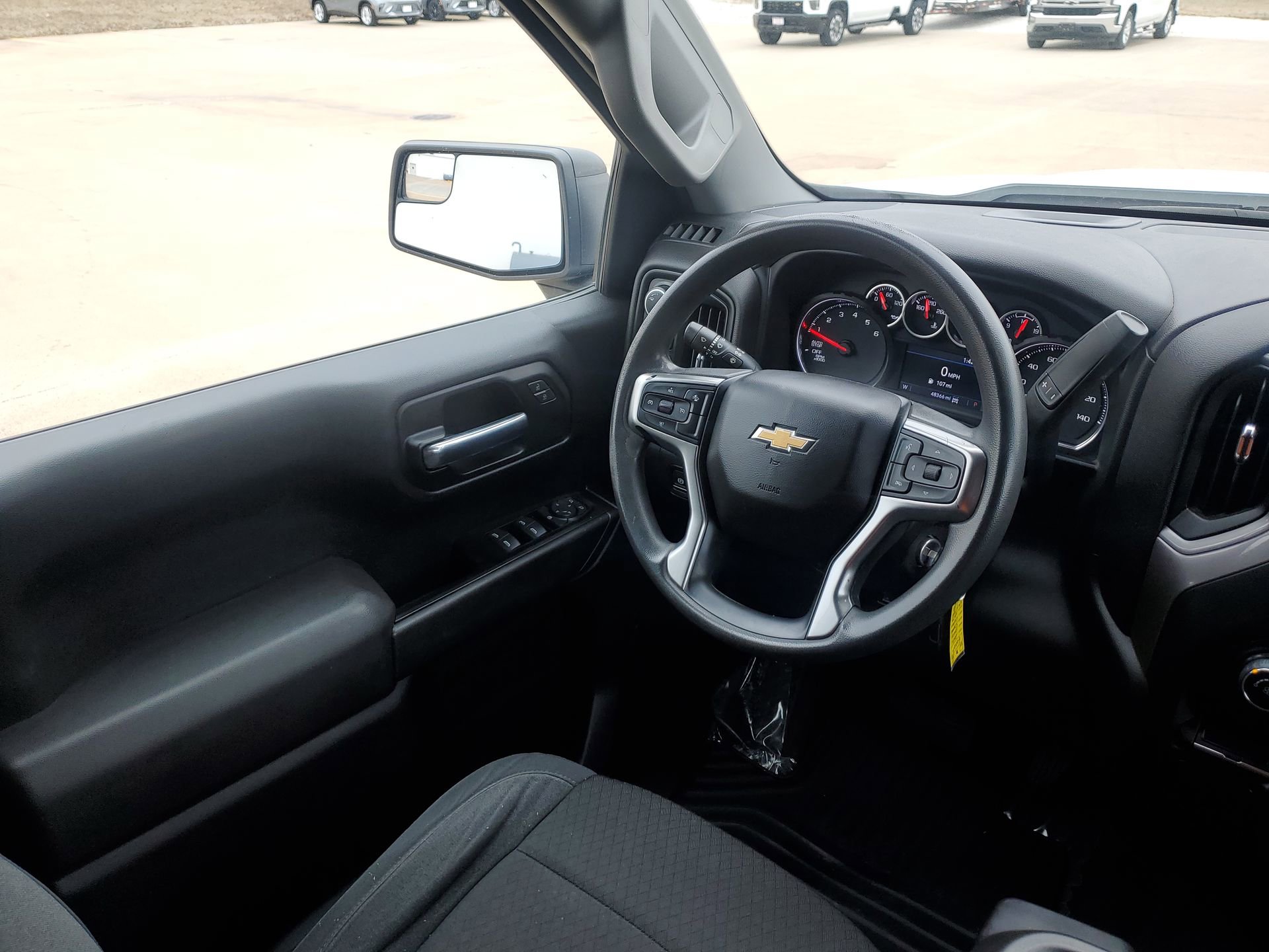 Certified 2022 Chevrolet Silverado 1500 Custom w/ LPO, Dark Essentials Package AWD/4WD image 17