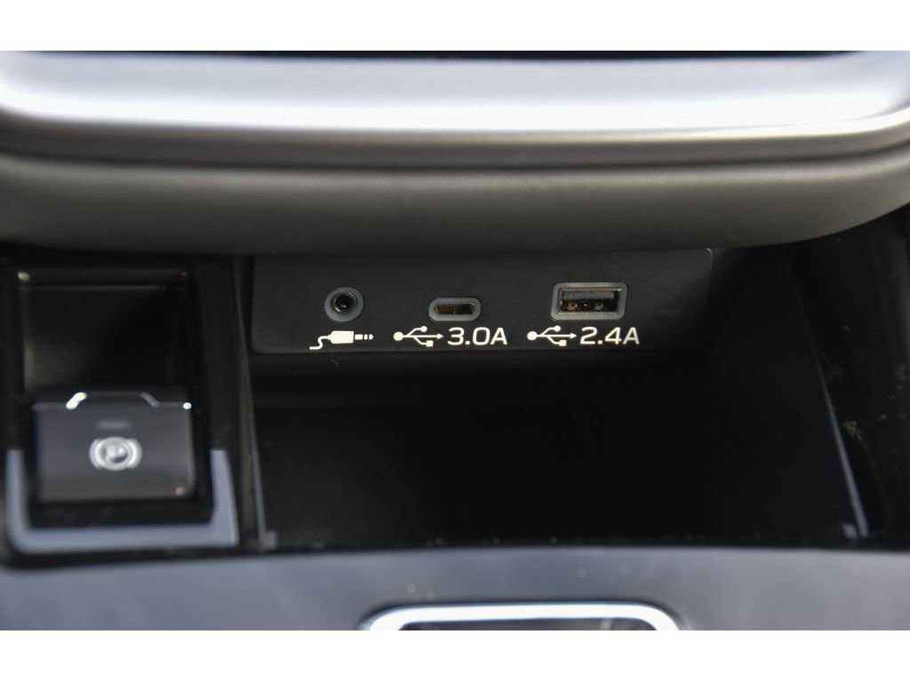 Certified 2025 Subaru Outback Onyx Edition image 38