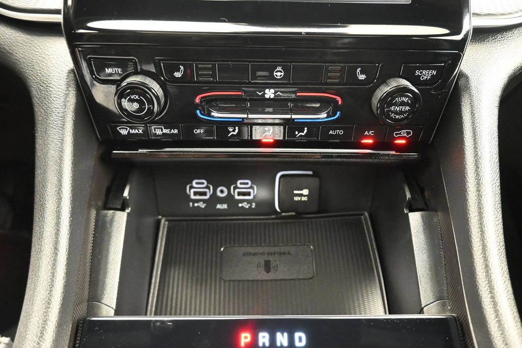 Used 2025 Jeep Grand Cherokee L Altitude AWD/4WD image 24