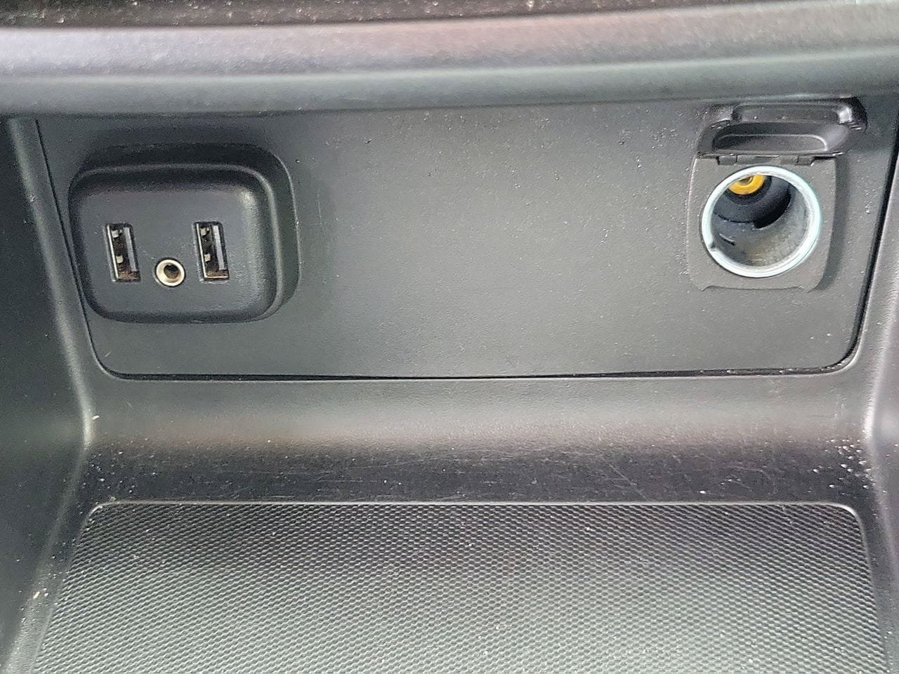 Used 2021 Chevrolet Colorado LT w/ LPO, Power Package RWD image 26