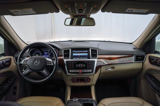 Used 2013 Mercedes-Benz GL 450 4MATIC image 12