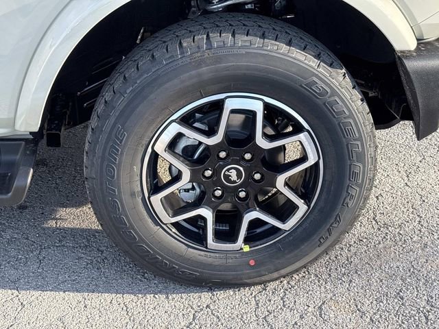 New 2025 Ford Bronco Outer Banks image 9