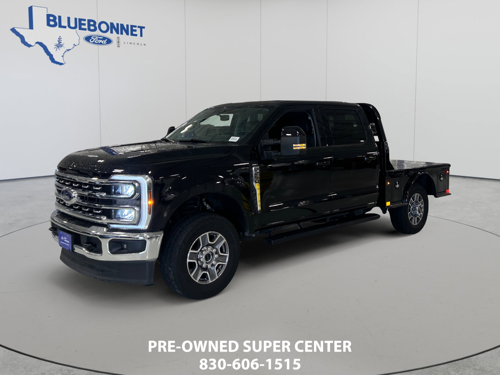 Used 2025 Ford F250 Lariat w/ FX4 Off-Road Package AWD/4WD image 1