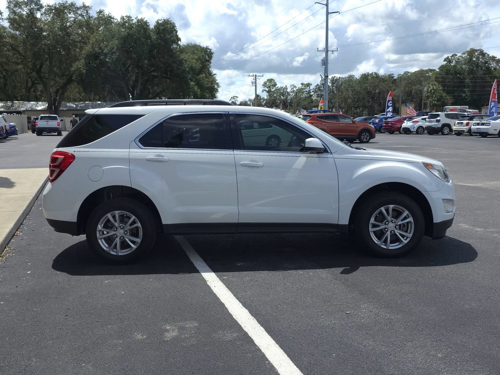 Used 2017 Chevrolet Equinox LT w/ Convenience Package FWD image 4