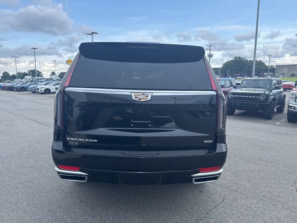 Used 2021 Cadillac Escalade Premium Luxury image 4