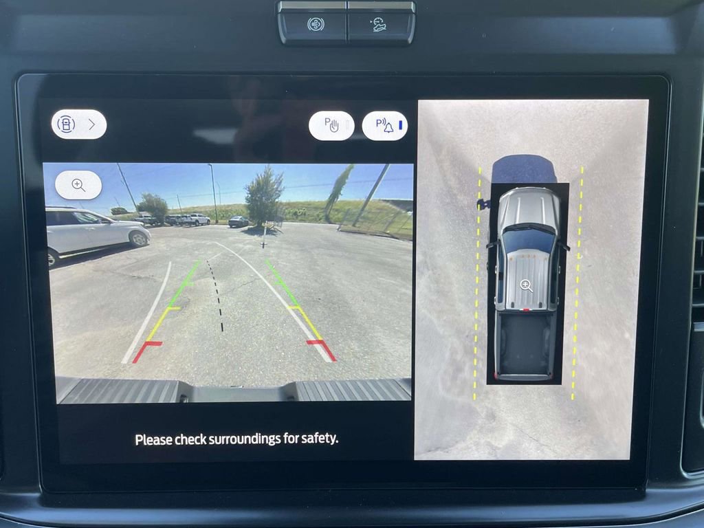 New 2026 Ford F350 Lariat w/ Black Appearance Package image 20