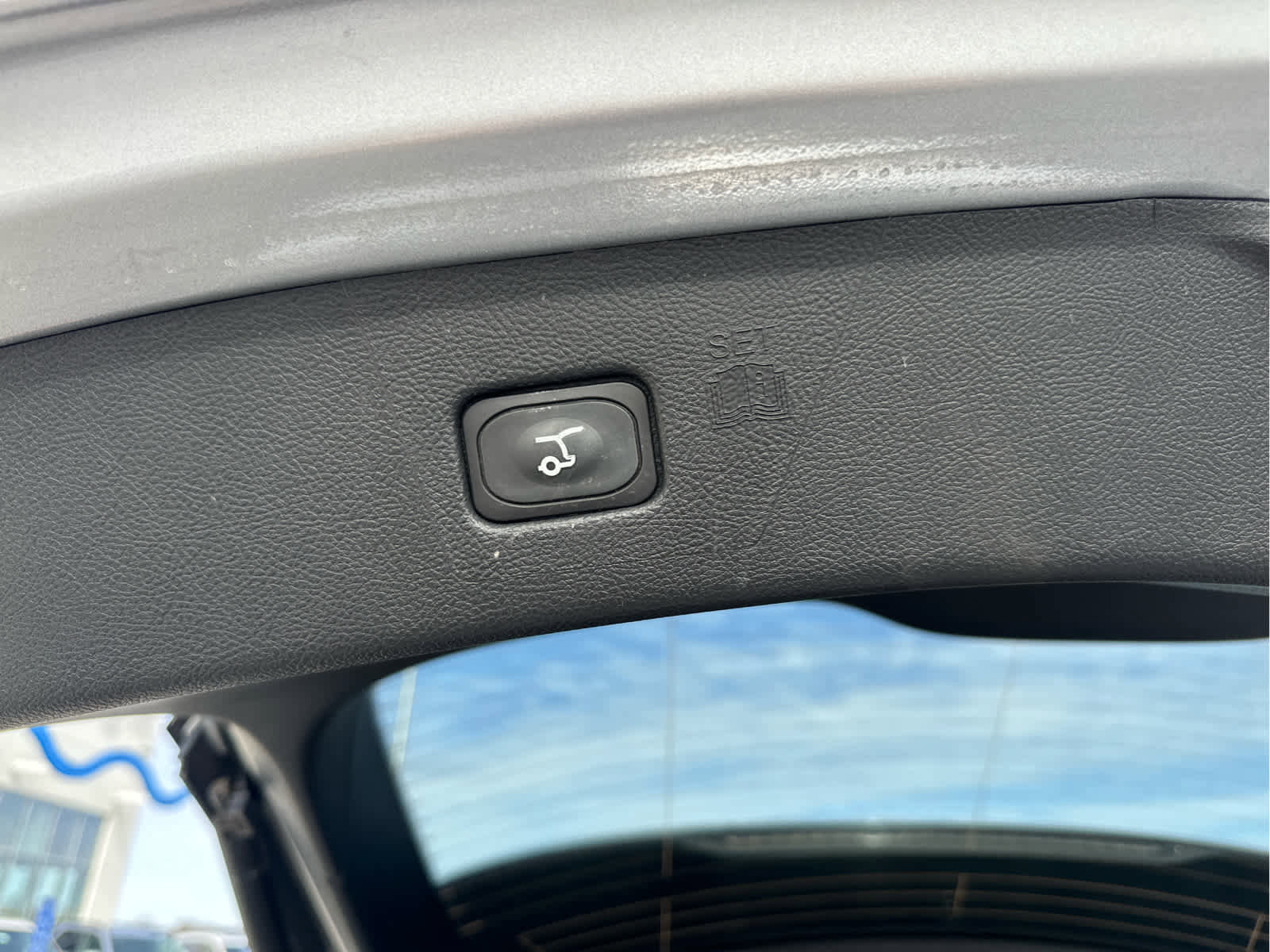 Used 2023 Ford Edge Titanium image 46