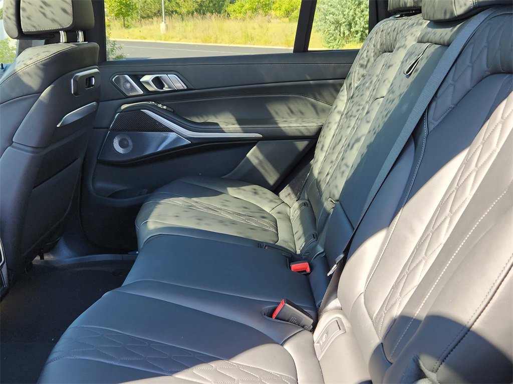 New 2026 BMW X7 M60i image 12