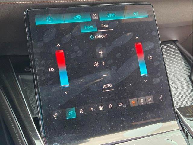 New 2026 Cadillac Escalade Luxury AWD/4WD image 28
