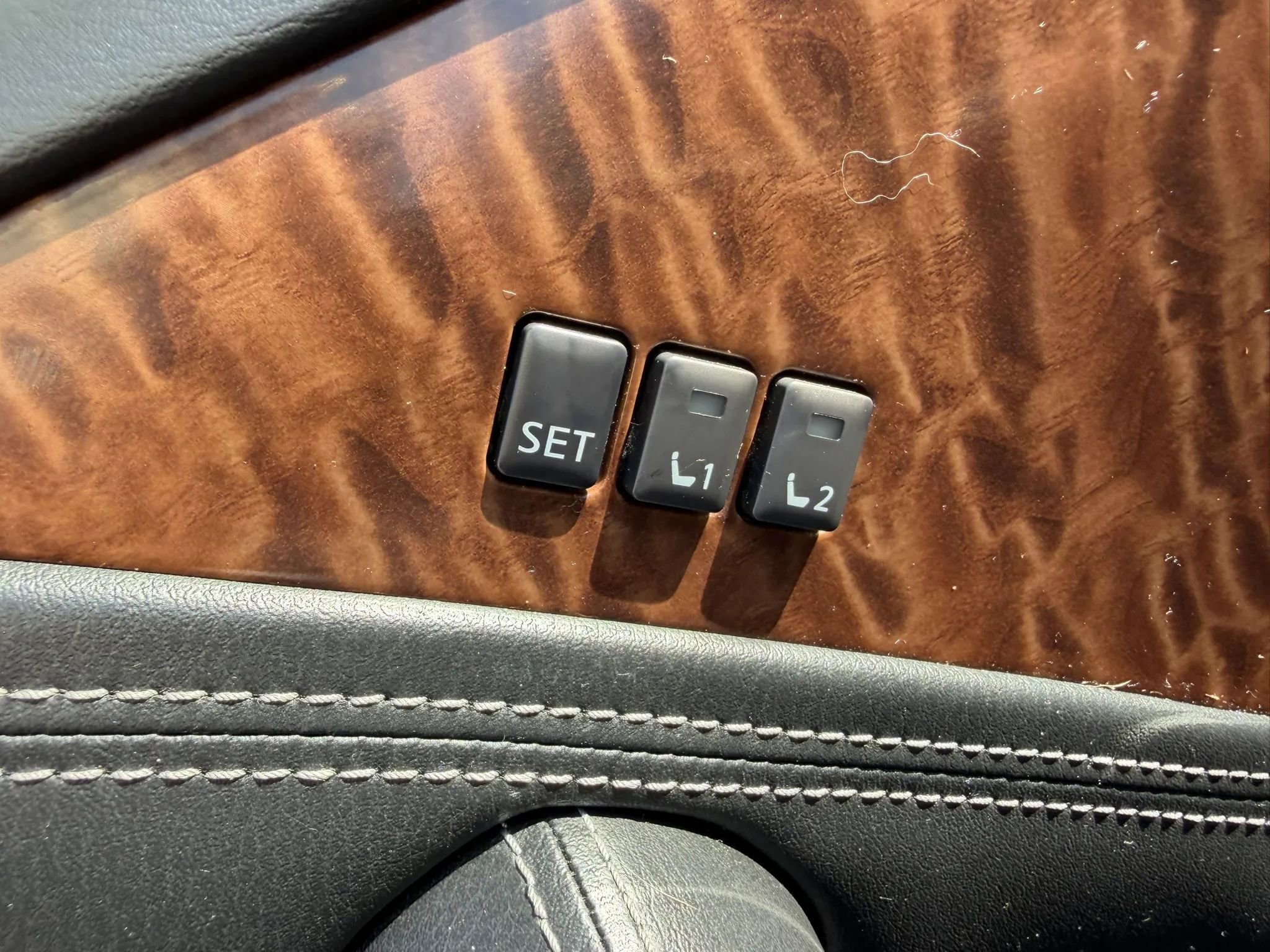 Used 2018 Nissan Armada SL w/ Moonroof Package image 24