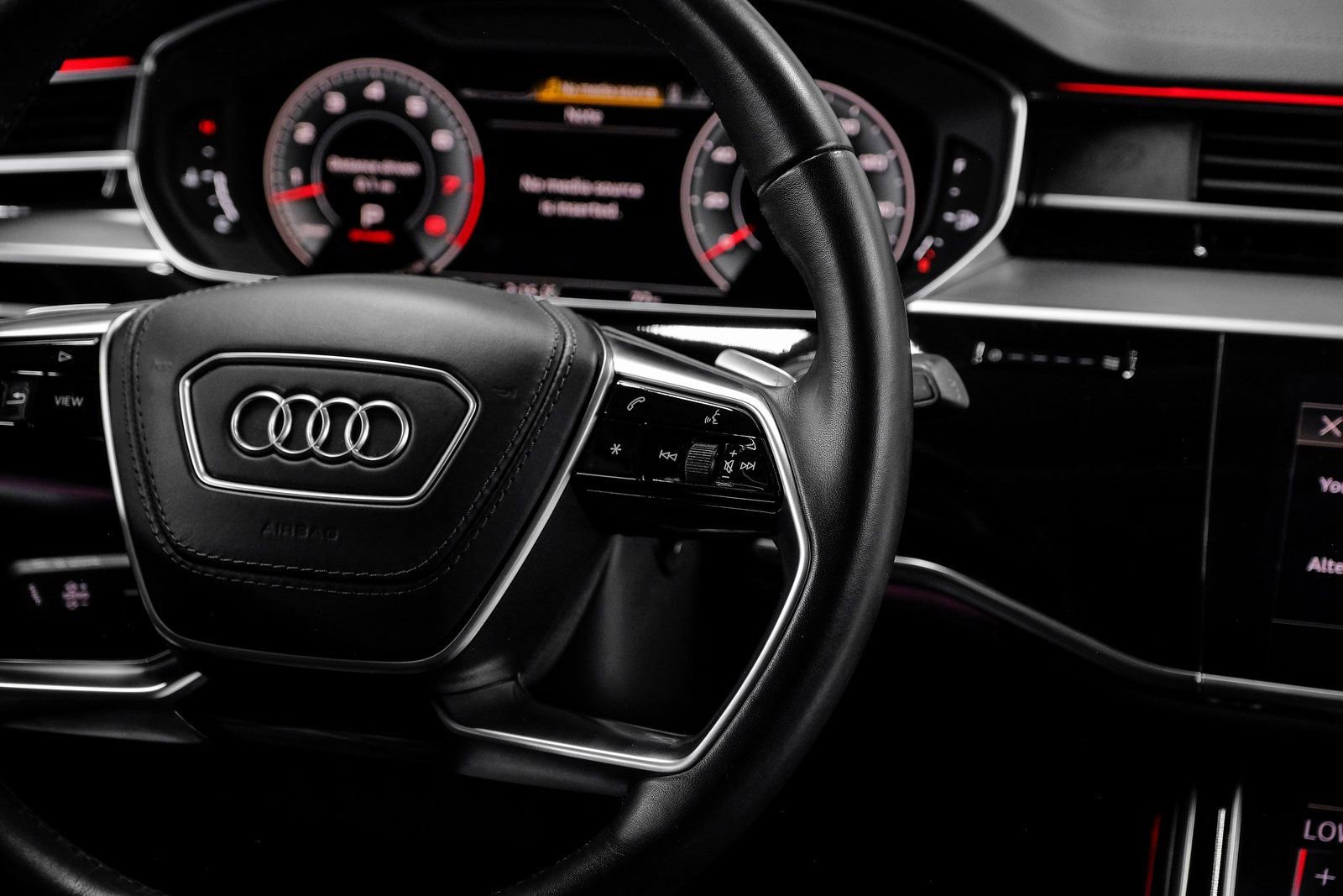 Used 2022 Audi A8 L 3.0T w/ Luxury Package image 27