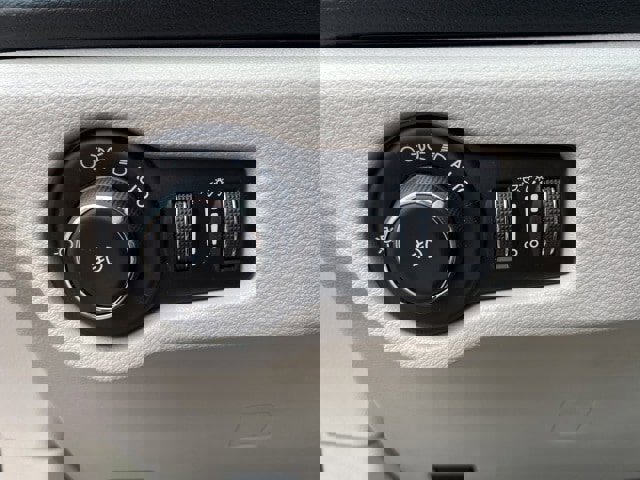 Certified 2018 Chrysler Pacifica Touring-L FWD image 19