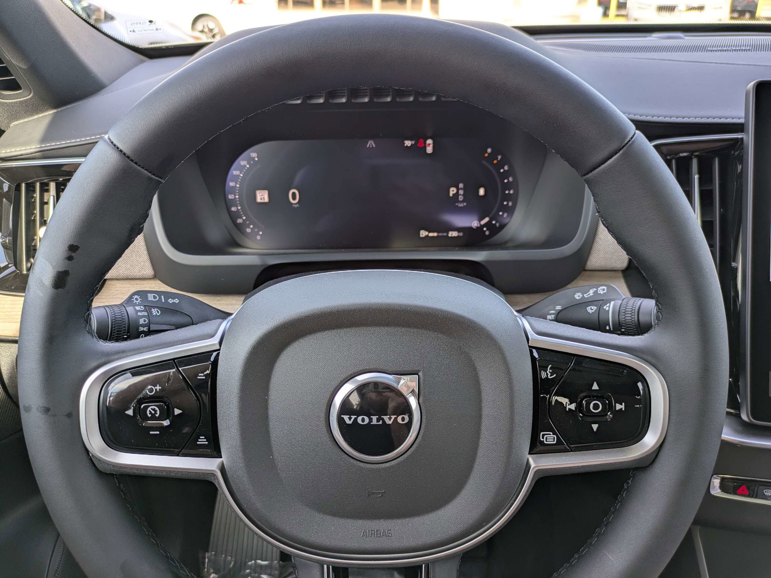 New 2026 Volvo XC90 B6 Plus w/ Protection Package Premier image 26