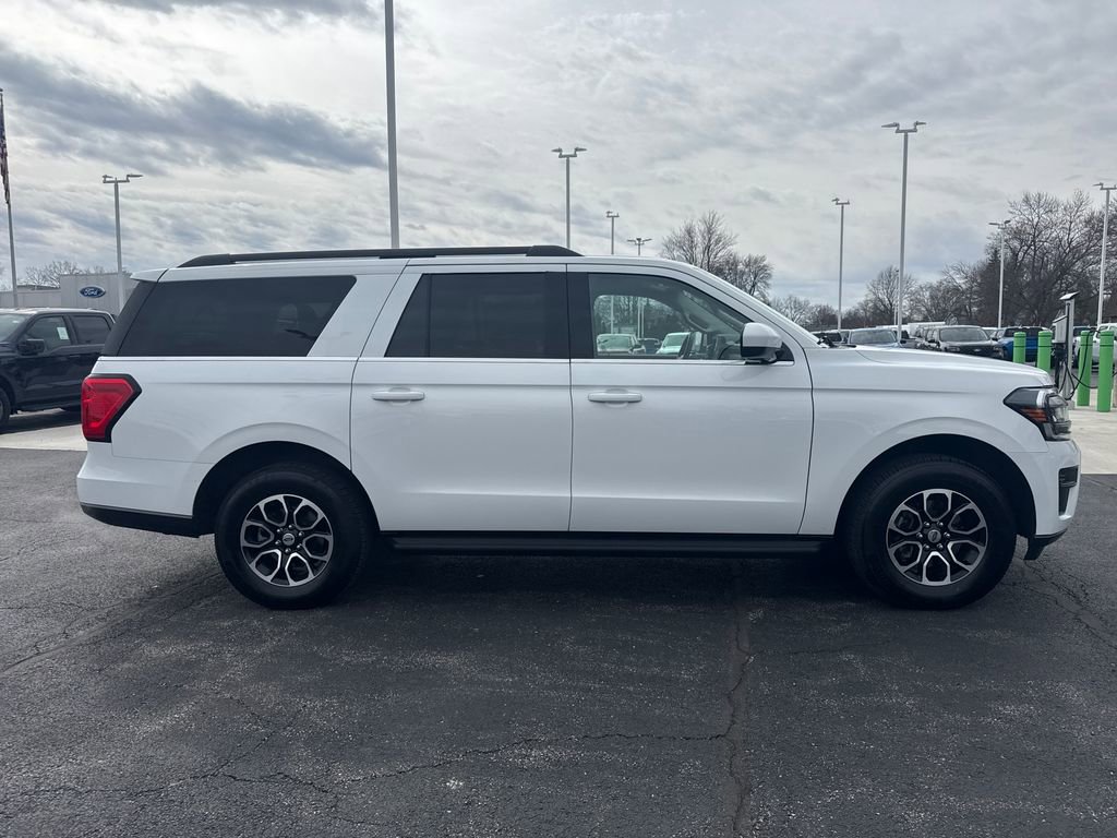 Used 2024 Ford Expedition Max XLT AWD/4WD image 7